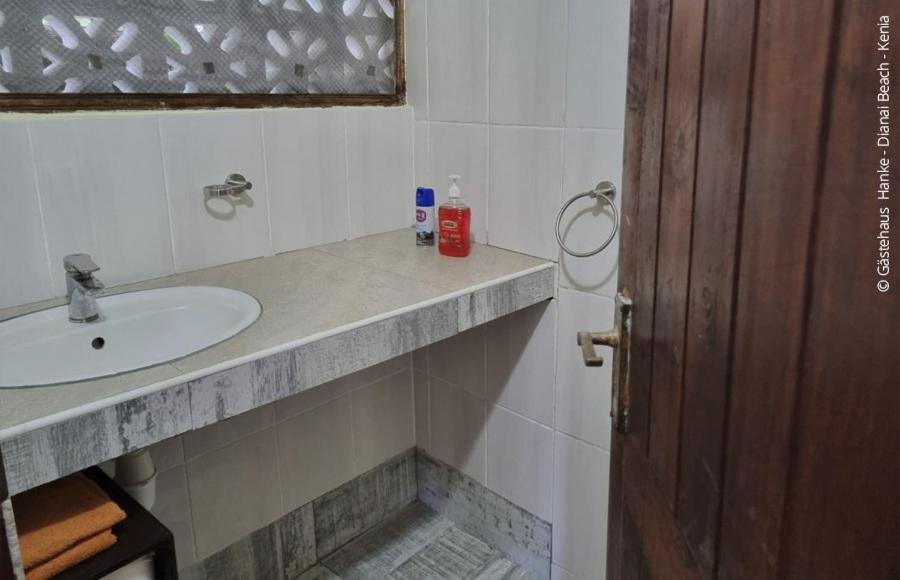 Apartmenthaus Salama Villen In Diani 迪亚尼海滩 外观 照片